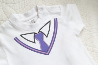 School Uniform with Tie Applique: A Stylish Addition
